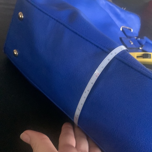 Michael Kors Bag - Picture 7 of 9